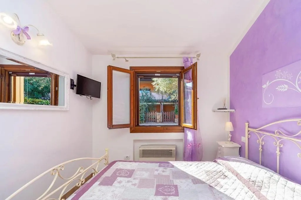 House In Residence With Swimming Pool 2 Km From The Sea Murta Maria Itália